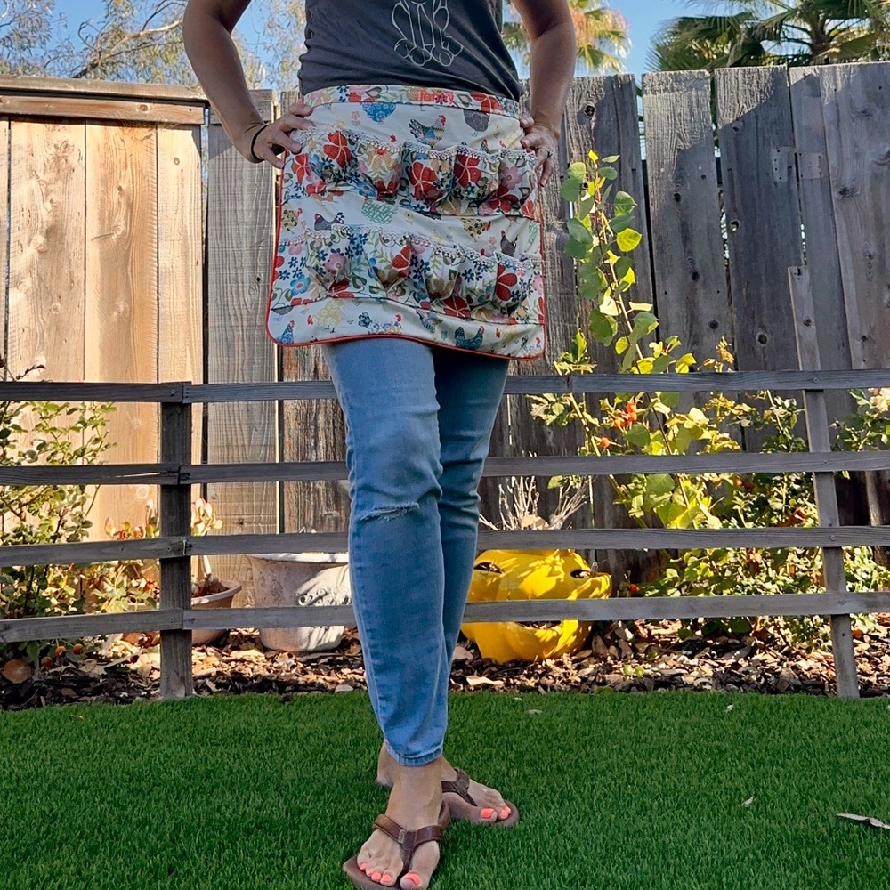 Egg Gathering Apron –‎ Customizable with Name